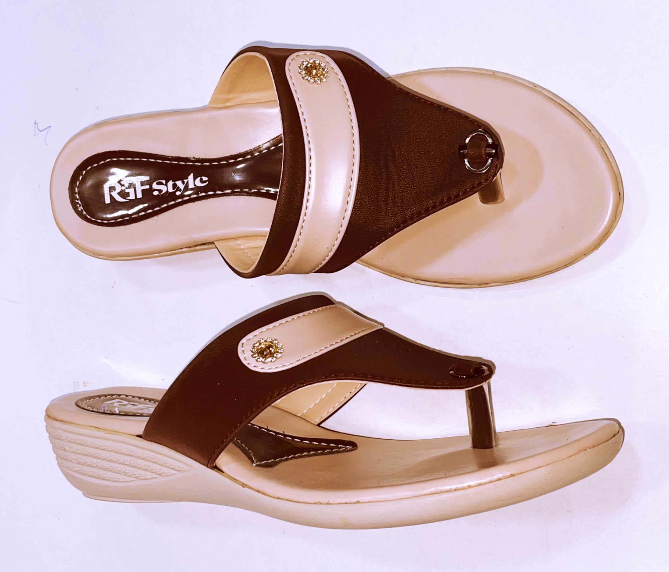 Sandals for Women 765 Brown