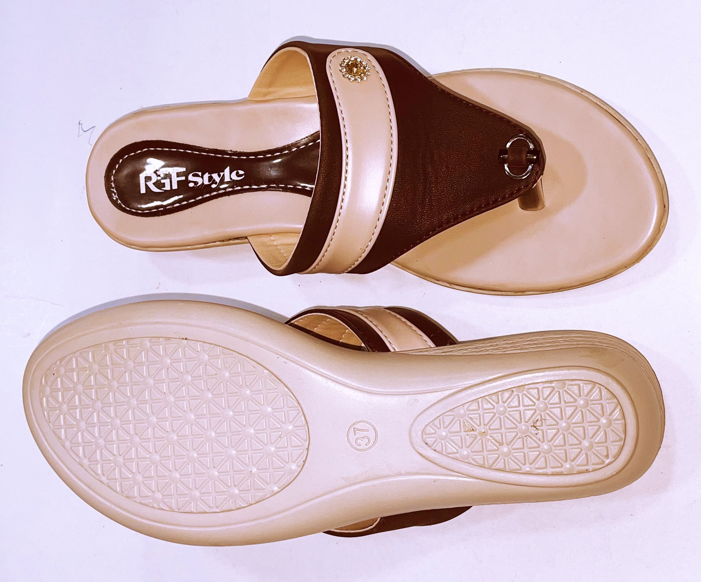 Sandals for Women 765 Brown