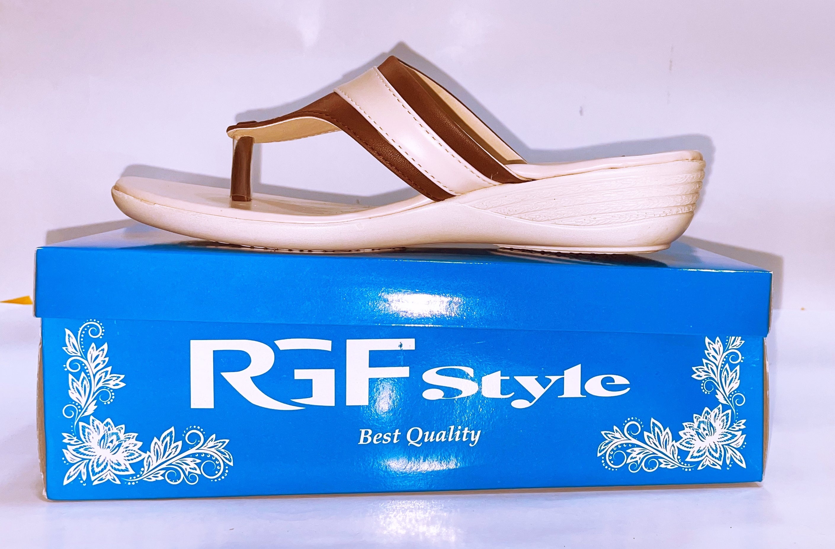 Sandals for Women 765 Brown